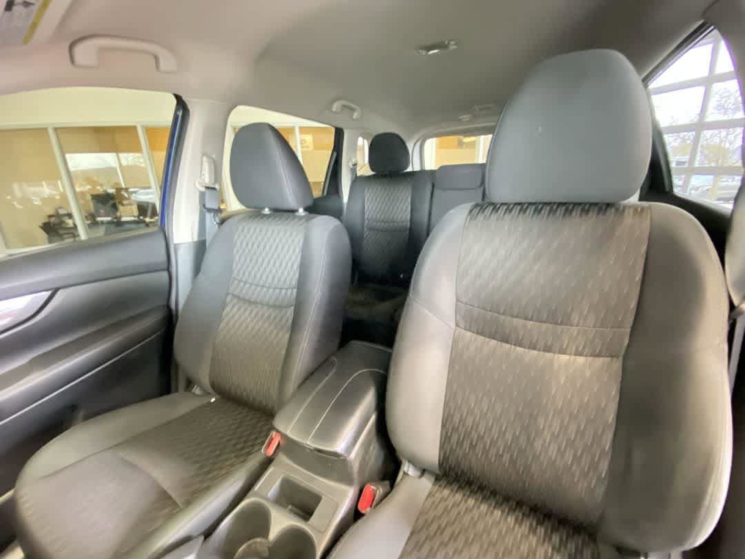 Used 2020 Nissan Rogue S AWD/4WD image 14