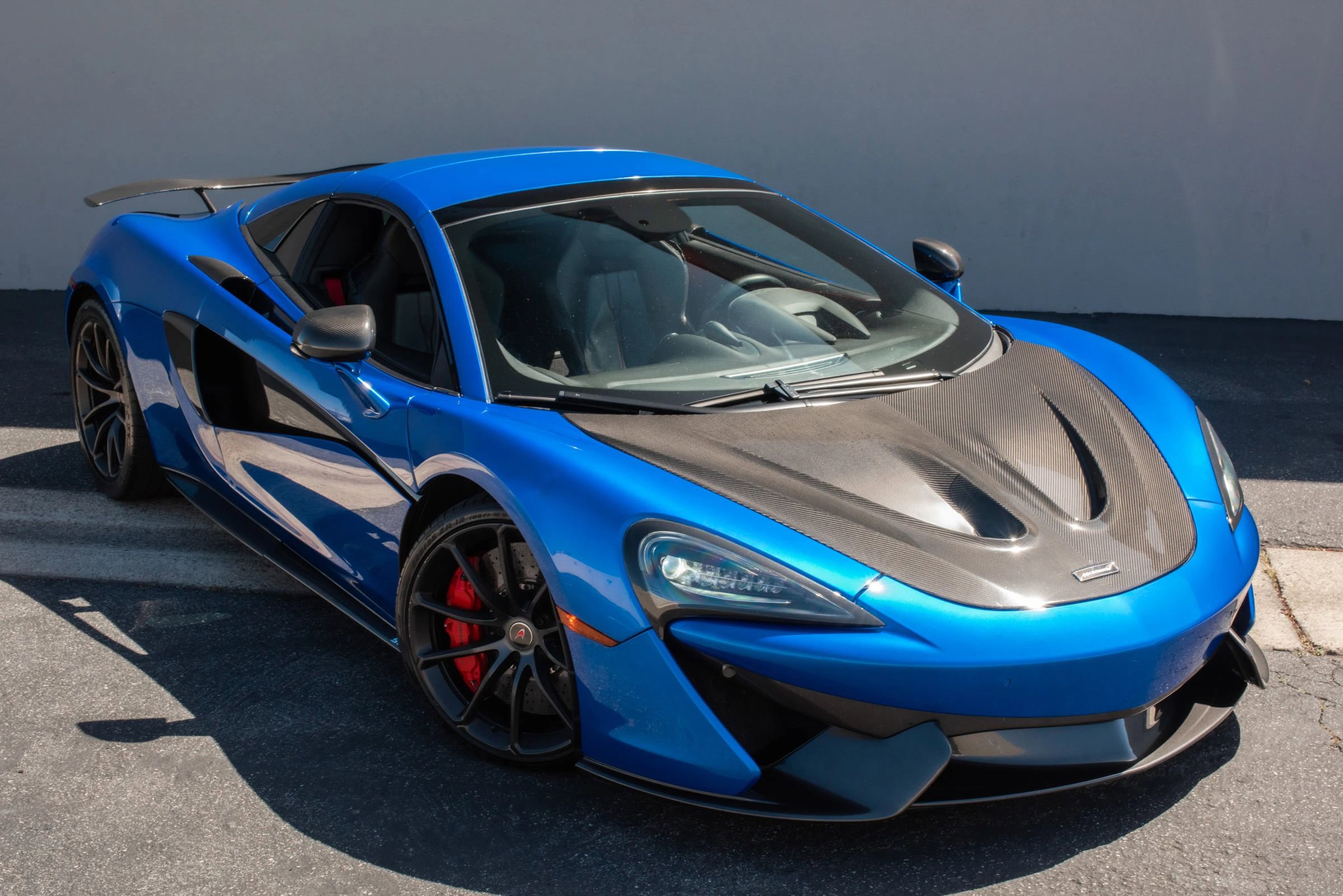 Used 2018 McLaren 570S Spider RWD image 5