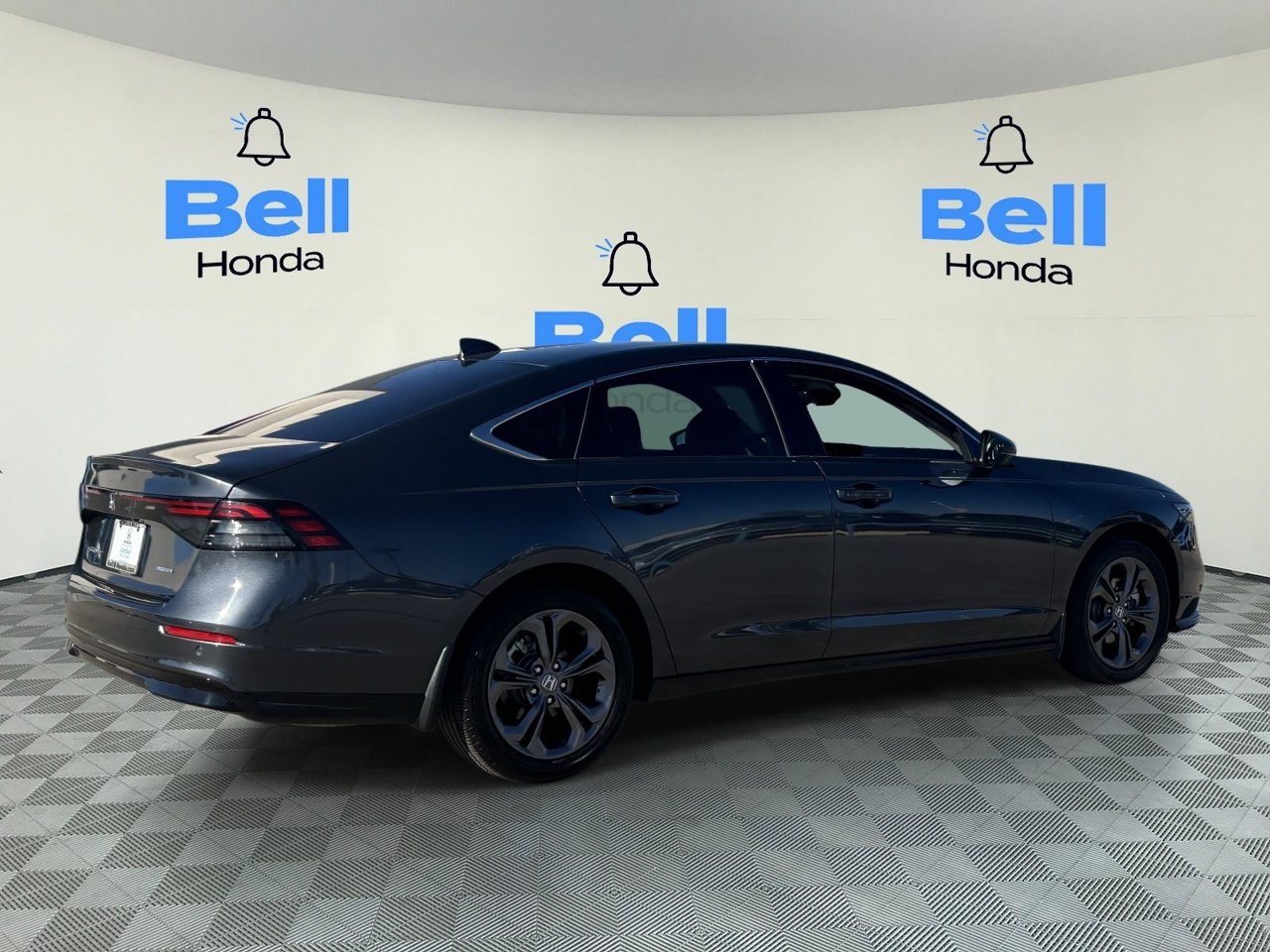 Certified 2025 Honda Accord EX-L image 4