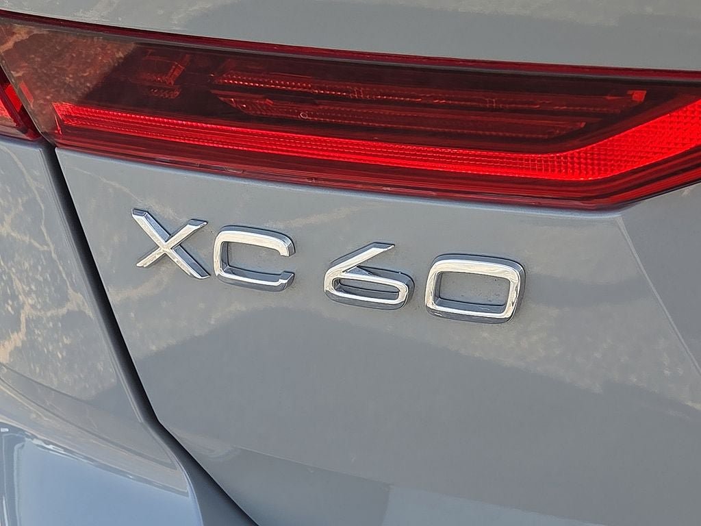Used 2026 Volvo XC60 B5 Plus w/ Protection Package Premier AWD/4WD image 16