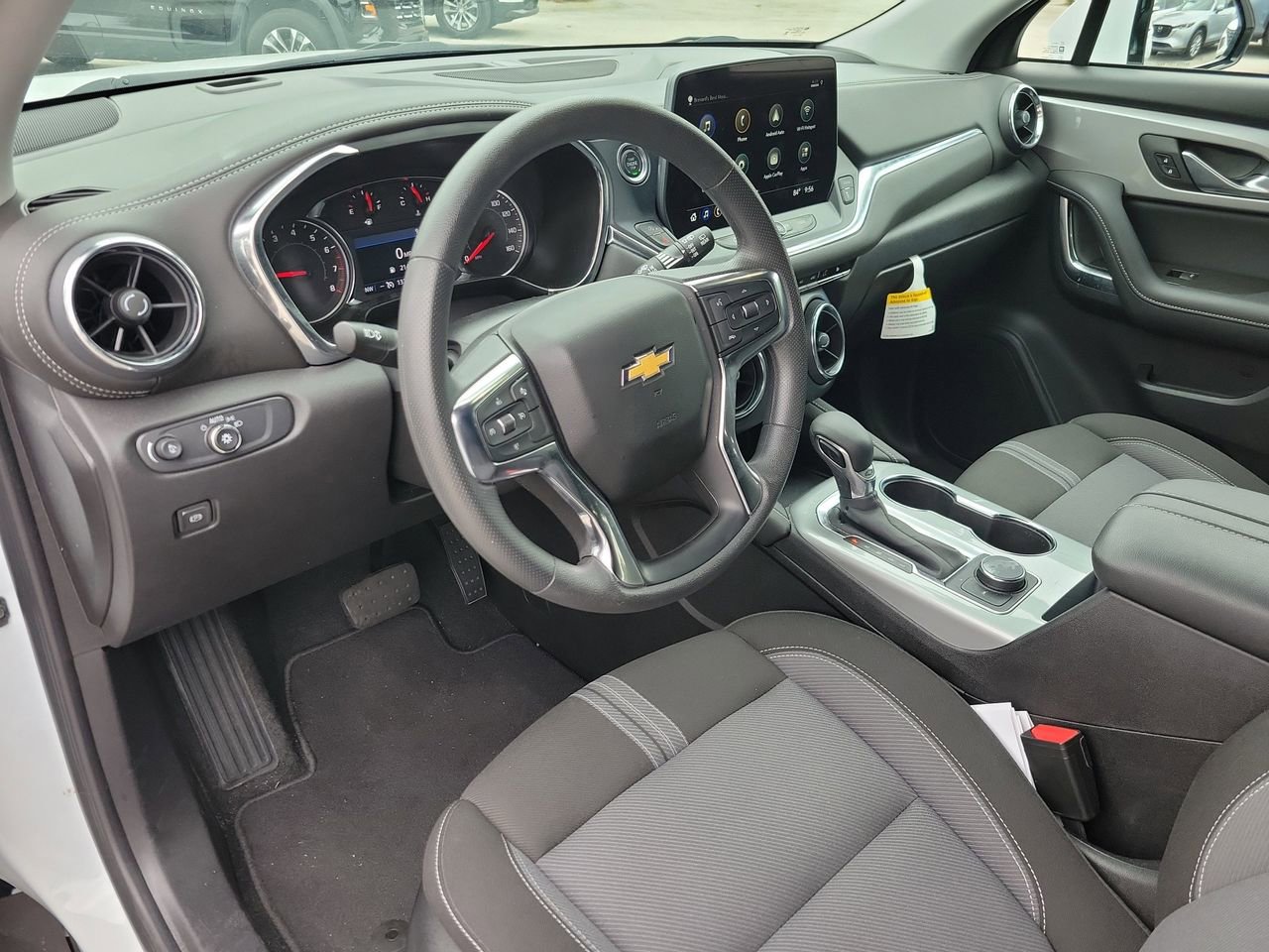 Used 2025 Chevrolet Blazer LT FWD image 20