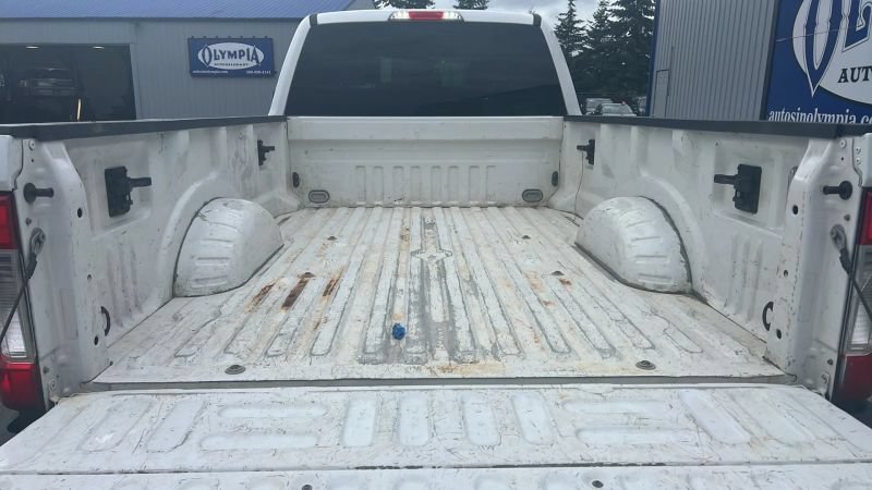 Used 2018 Ford F350 XLT w/ XLT Value Package AWD/4WD image 11