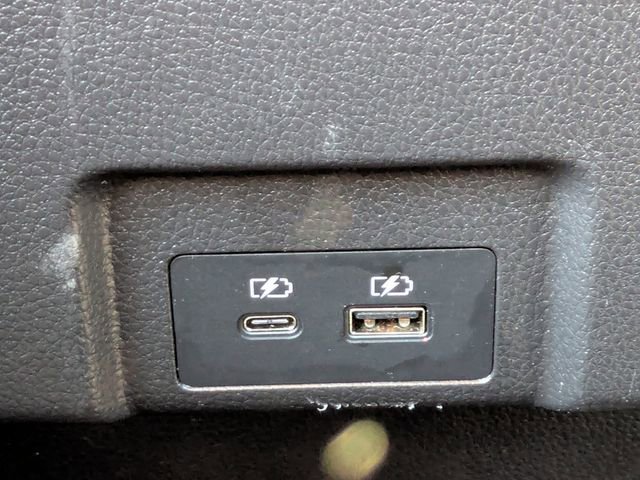 Used 2024 Mitsubishi Eclipse Cross SEL image 16