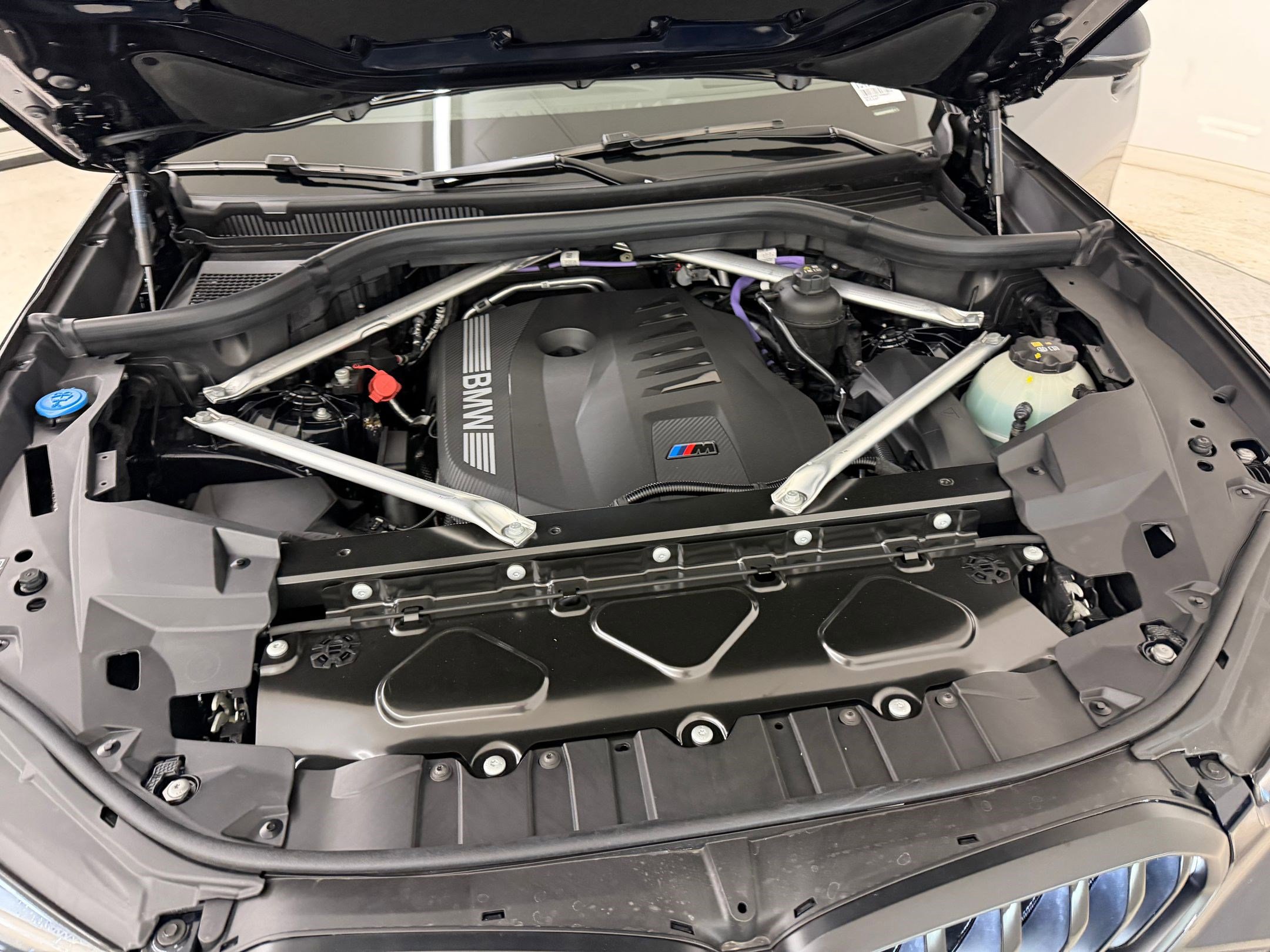 New 2026 BMW X6 xDrive40i w/ Climate Comfort Package image 33