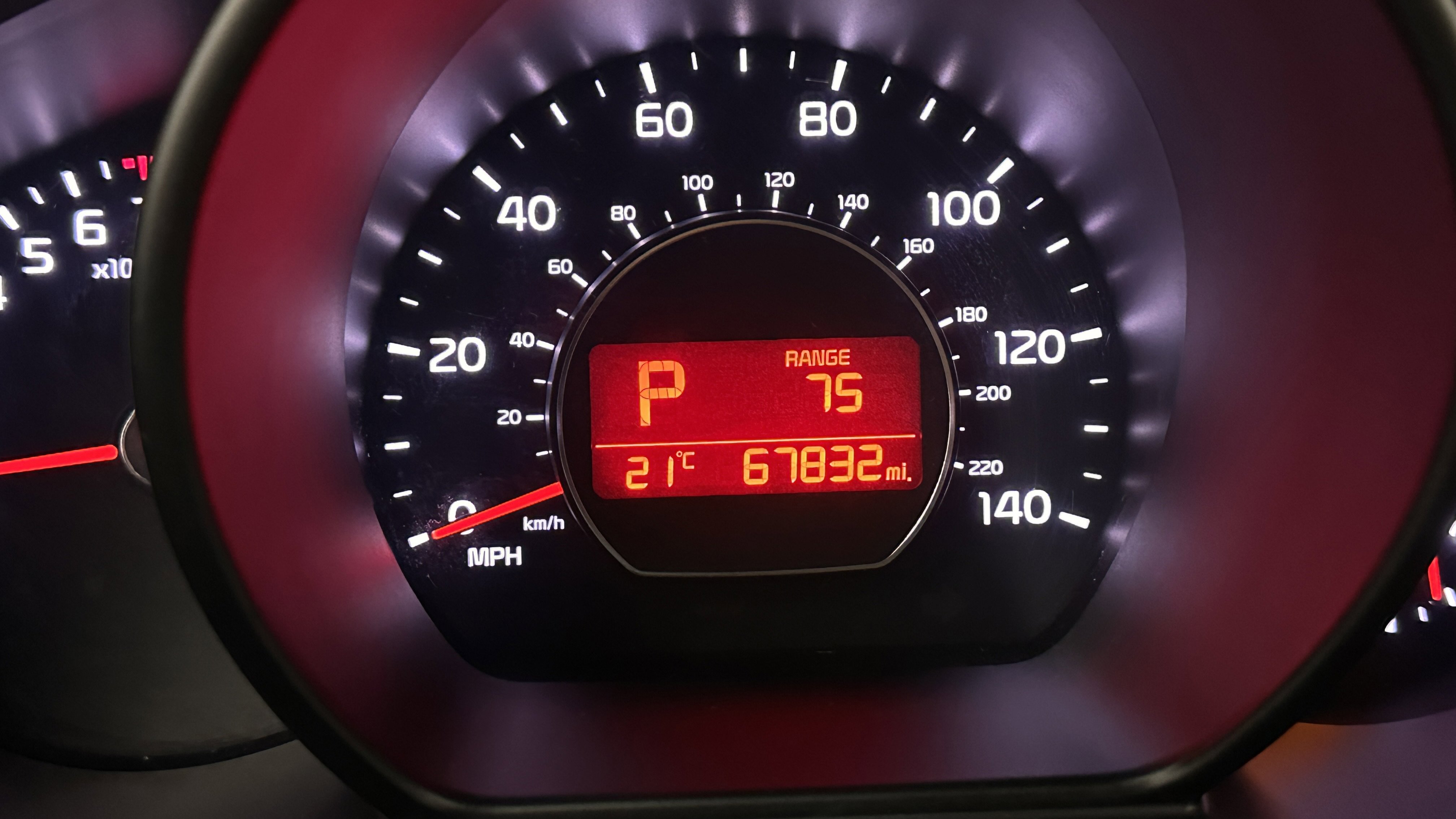 Used 2016 Kia Soul ! w/ Umber Package 1 FWD image 16