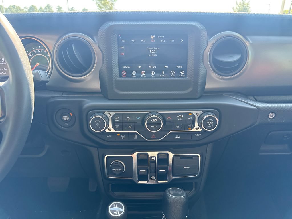 Used 2023 Jeep Wrangler Unlimited Sport AWD/4WD image 18