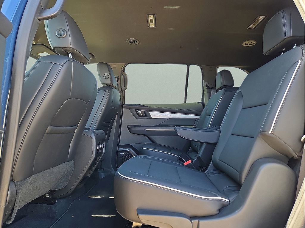 Used 2025 Buick Enclave Preferred image 15