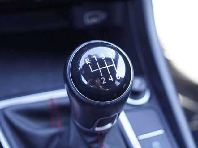 Used 2019 Volkswagen Jetta GLI FWD image 29