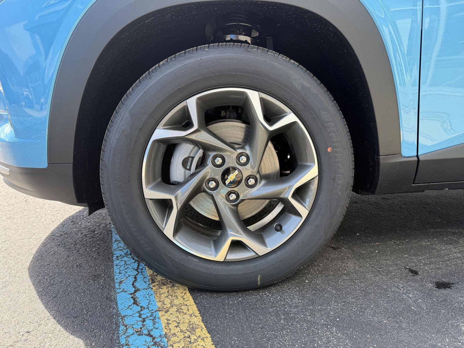 New 2026 Chevrolet Trax LT FWD image 9