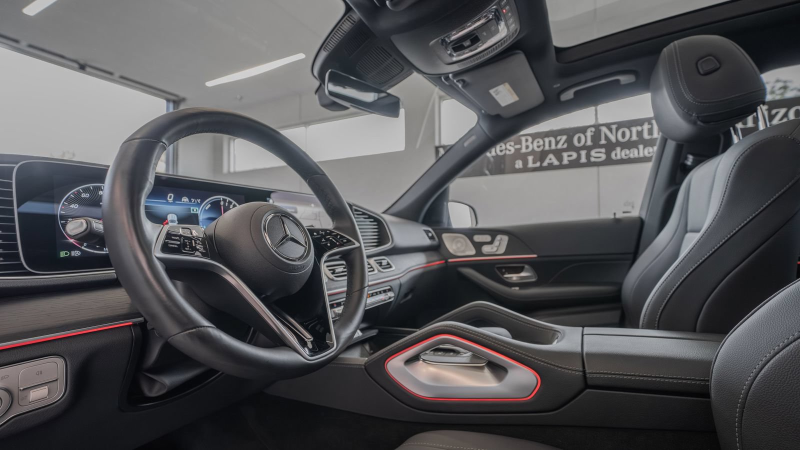Used 2025 Mercedes-Benz GLE 450e 4MATIC image 6
