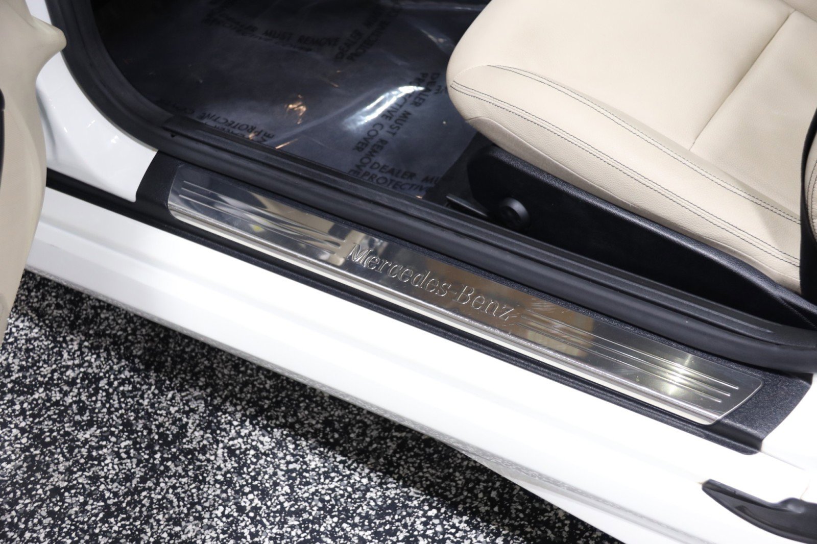 Used 2014 Mercedes-Benz SLK 250 image 39