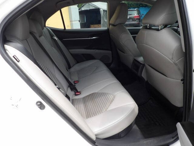 Used 2024 Toyota Camry SE FWD image 15