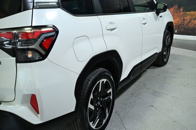 Certified 2025 Subaru Forester Limited w/ Popular Package AWD/4WD image 9