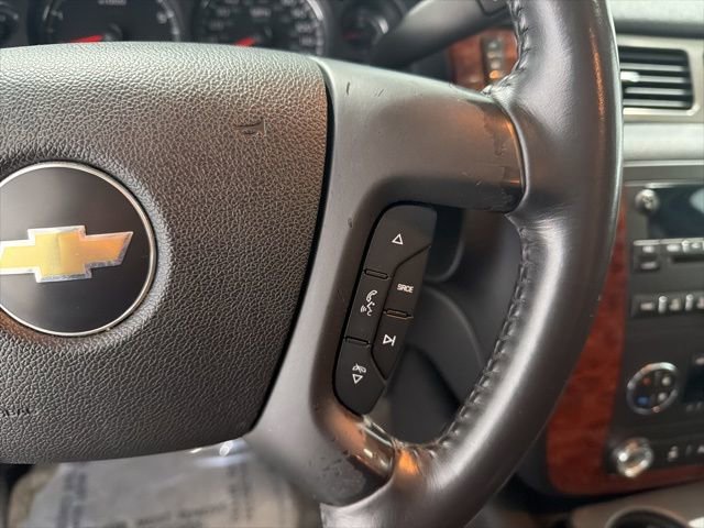 Used 2009 Chevrolet Tahoe LT w/ Luxury Package AWD/4WD image 12