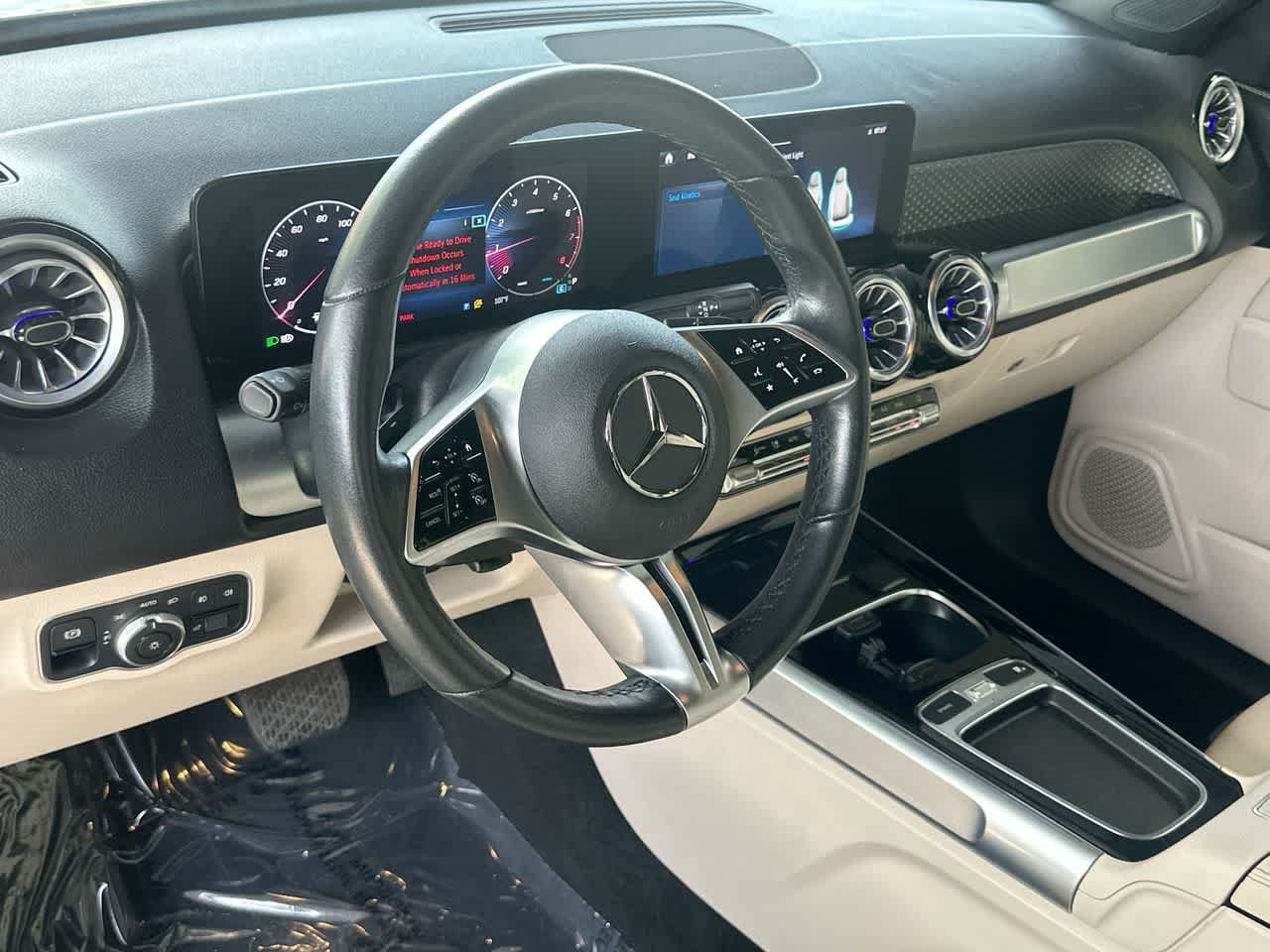 Used 2025 Mercedes-Benz GLB 250 image 13