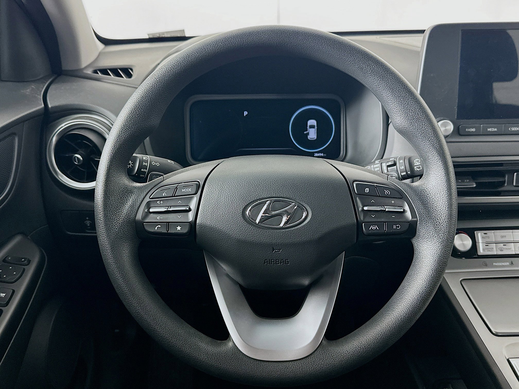 Used 2023 Hyundai Kona SE FWD image 18