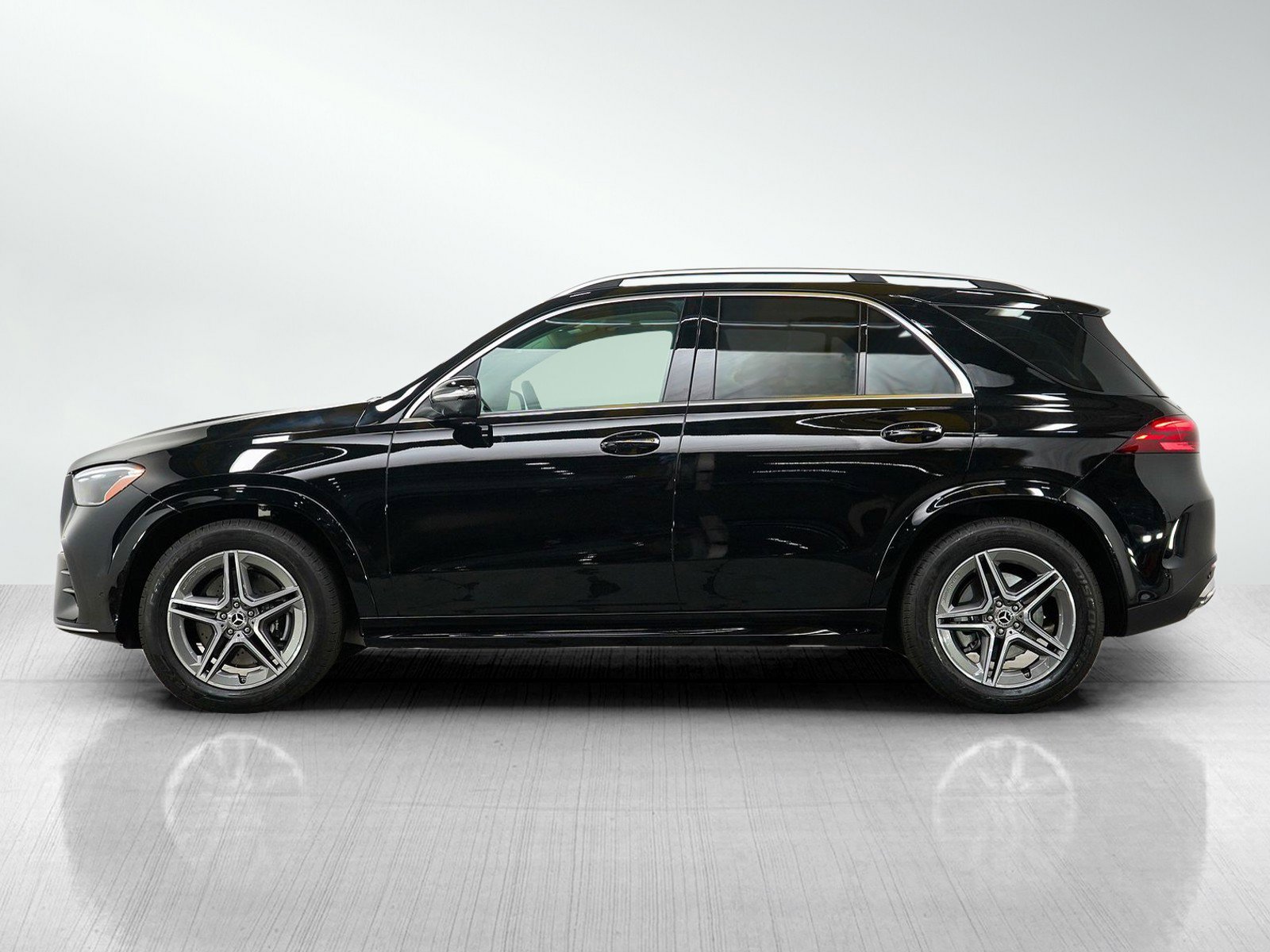 Used 2026 Mercedes-Benz GLE 450 4MATIC image 2
