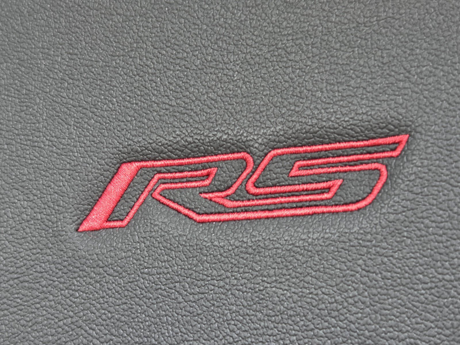 New 2026 Chevrolet Trax RS w/ Sunroof Package image 13