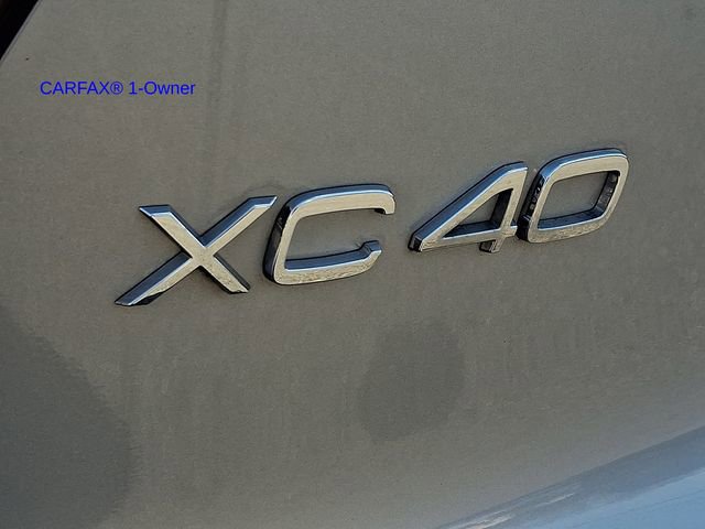 Certified 2023 Volvo XC40 B5 Plus w/ Driver Assist Package image 32
