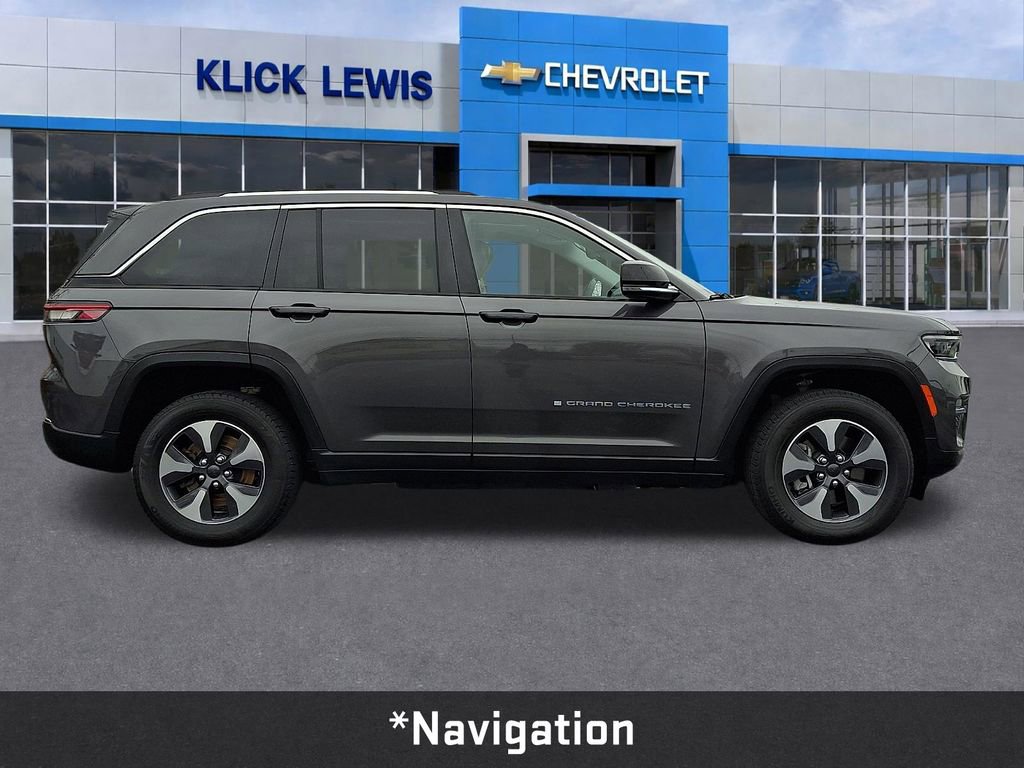 Used 2022 Jeep Grand Cherokee Limited 4xe image 9