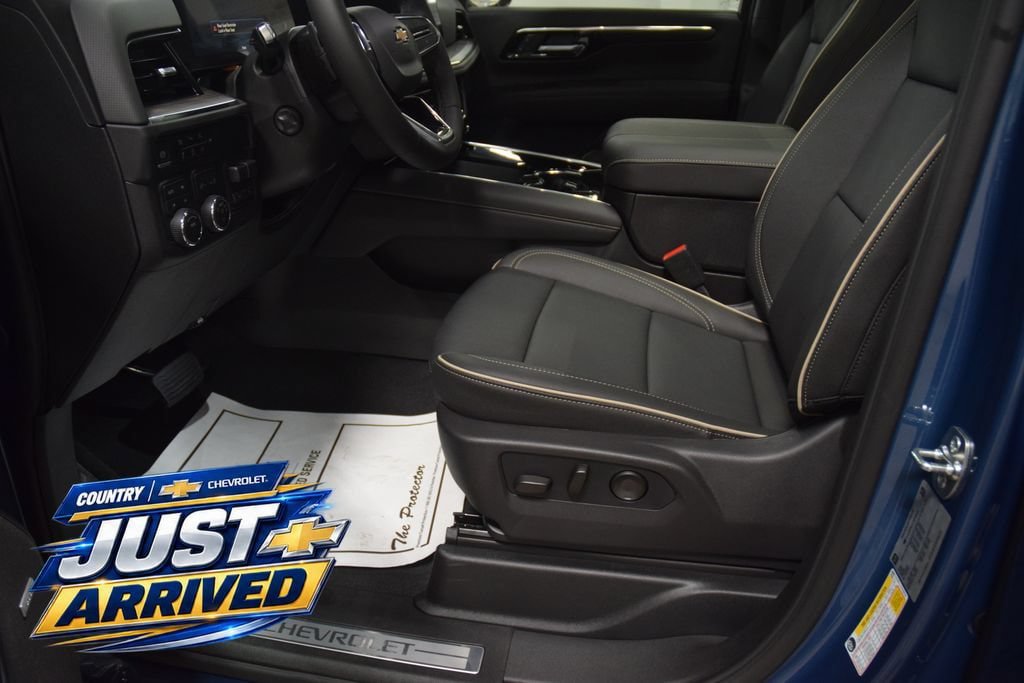 New 2026 Chevrolet Suburban Premier AWD/4WD image 40