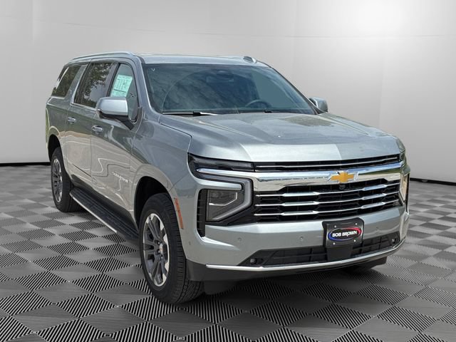 New 2026 Chevrolet Suburban LT w/ Comfort Package AWD/4WD image 7