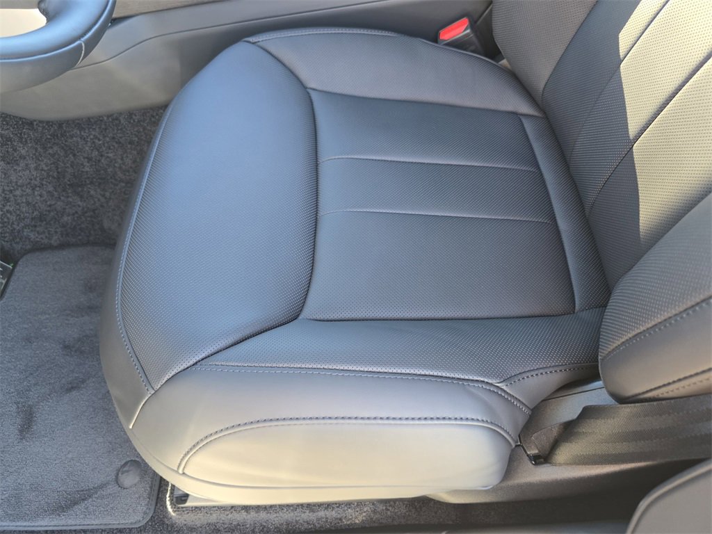 New 2026 Land Rover Range Rover SE image 30