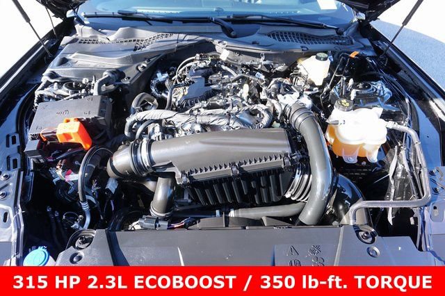 Used 2025 Ford Mustang Coupe image 10