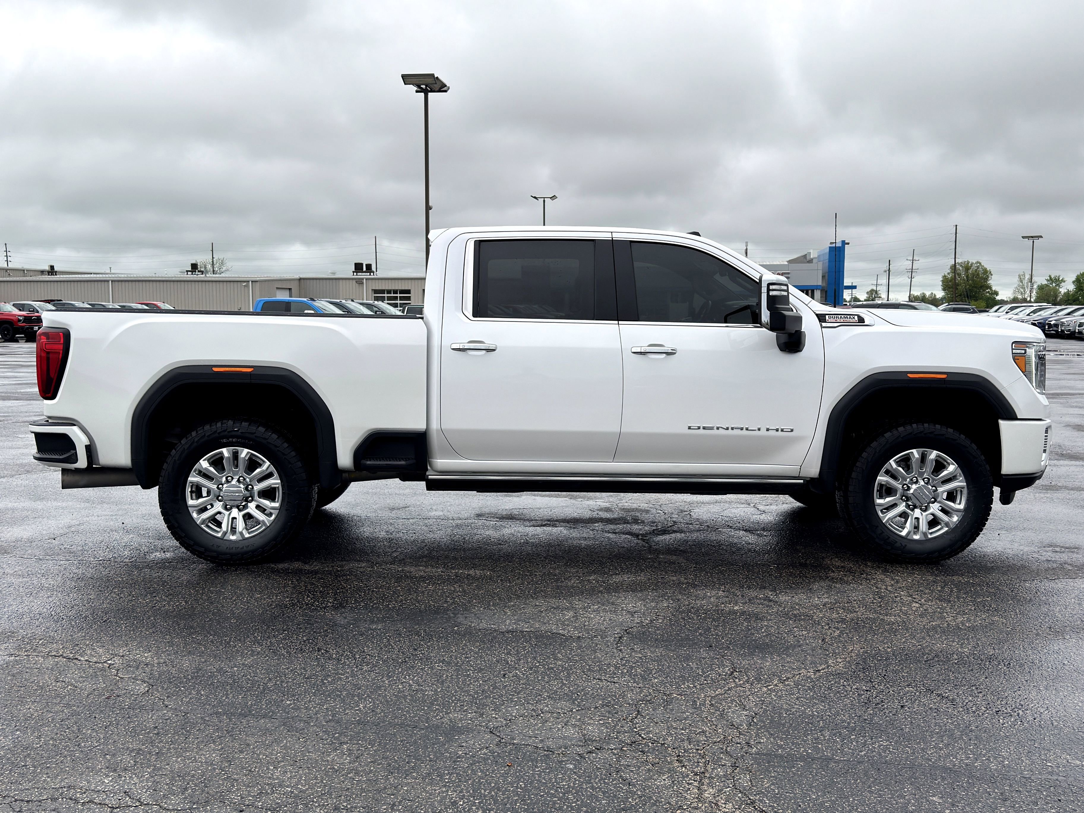 Used 2022 GMC Sierra 2500 Denali w/ Denali Ultimate Package AWD/4WD image 2