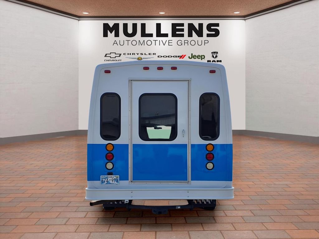 Used 2005 Chevrolet Express 3500 w/ RV Package image 6