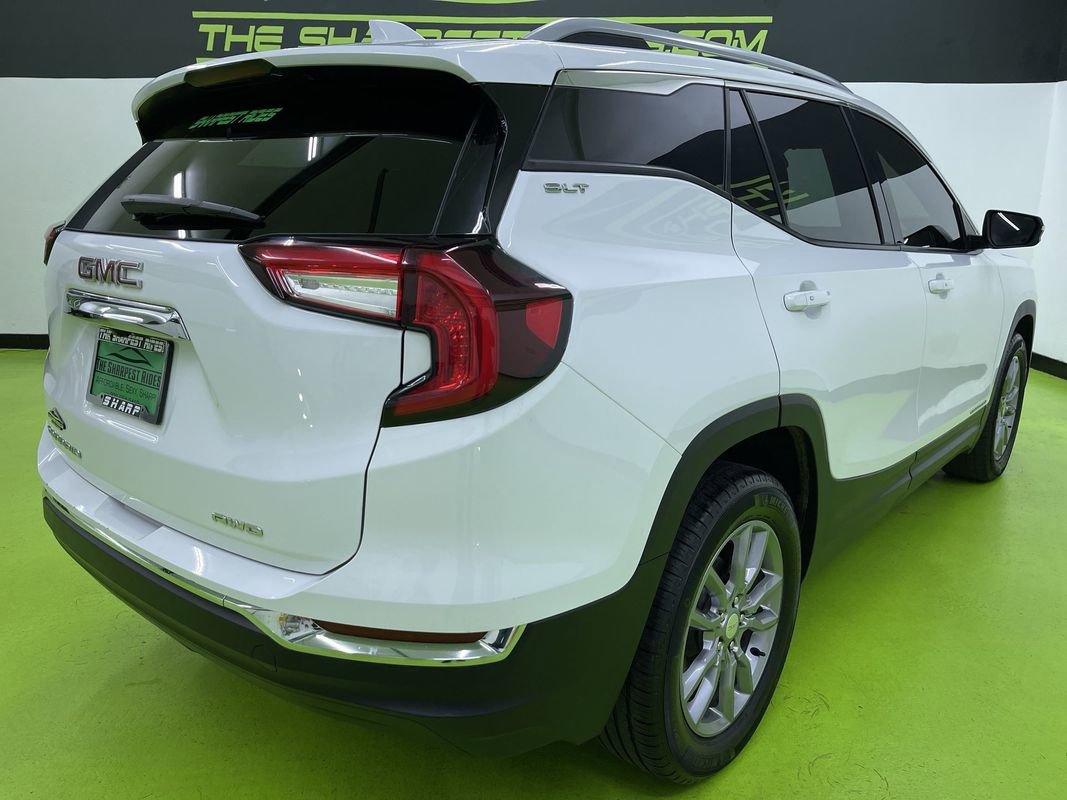 Used 2023 GMC Terrain SLT image 18