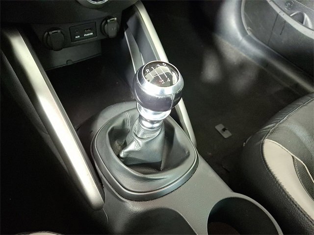 Used 2014 Hyundai Veloster Turbo w/ Turbo Technology Package 04 image 18