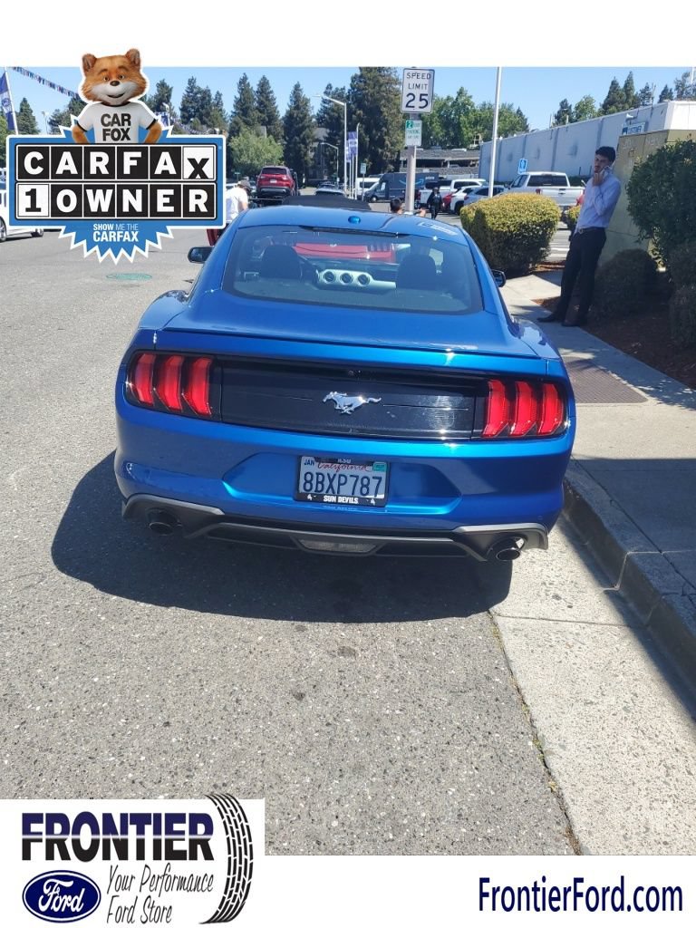 Used 2018 Ford Mustang Premium RWD image 4
