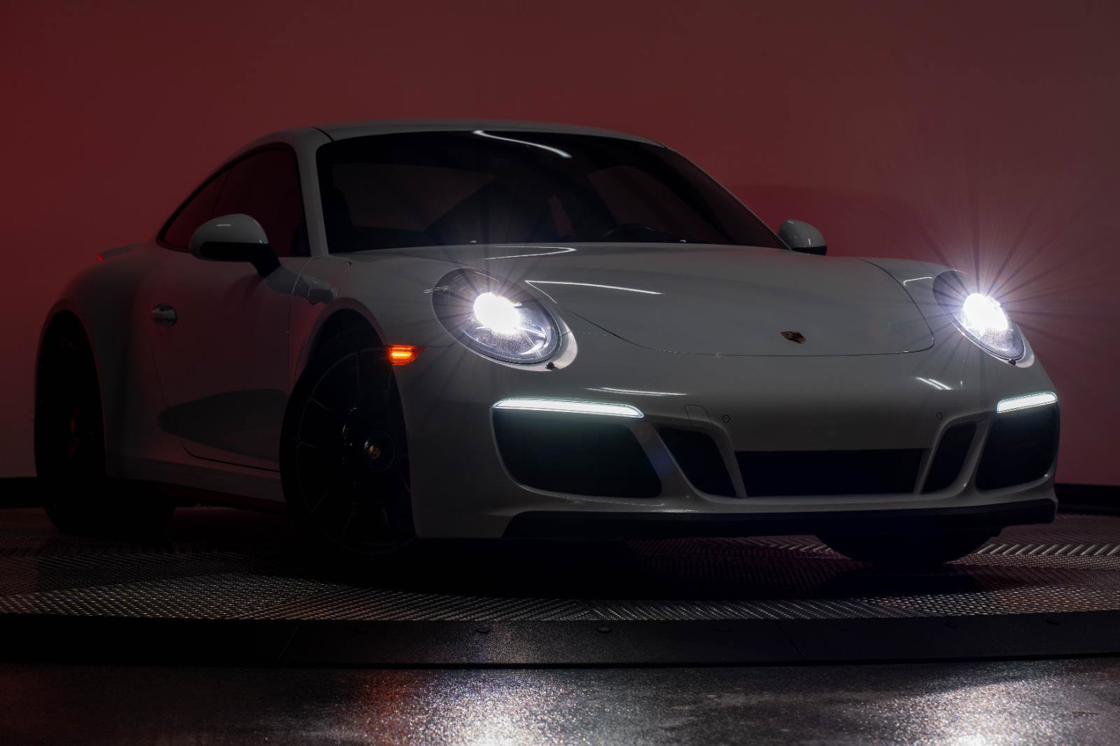 Used 2018 Porsche 911 Carrera GTS image 25