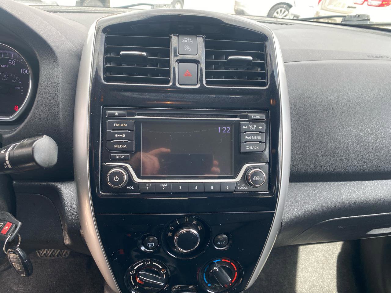 Used 2017 Nissan Versa SV w/ SV Special Edition Package FWD image 12