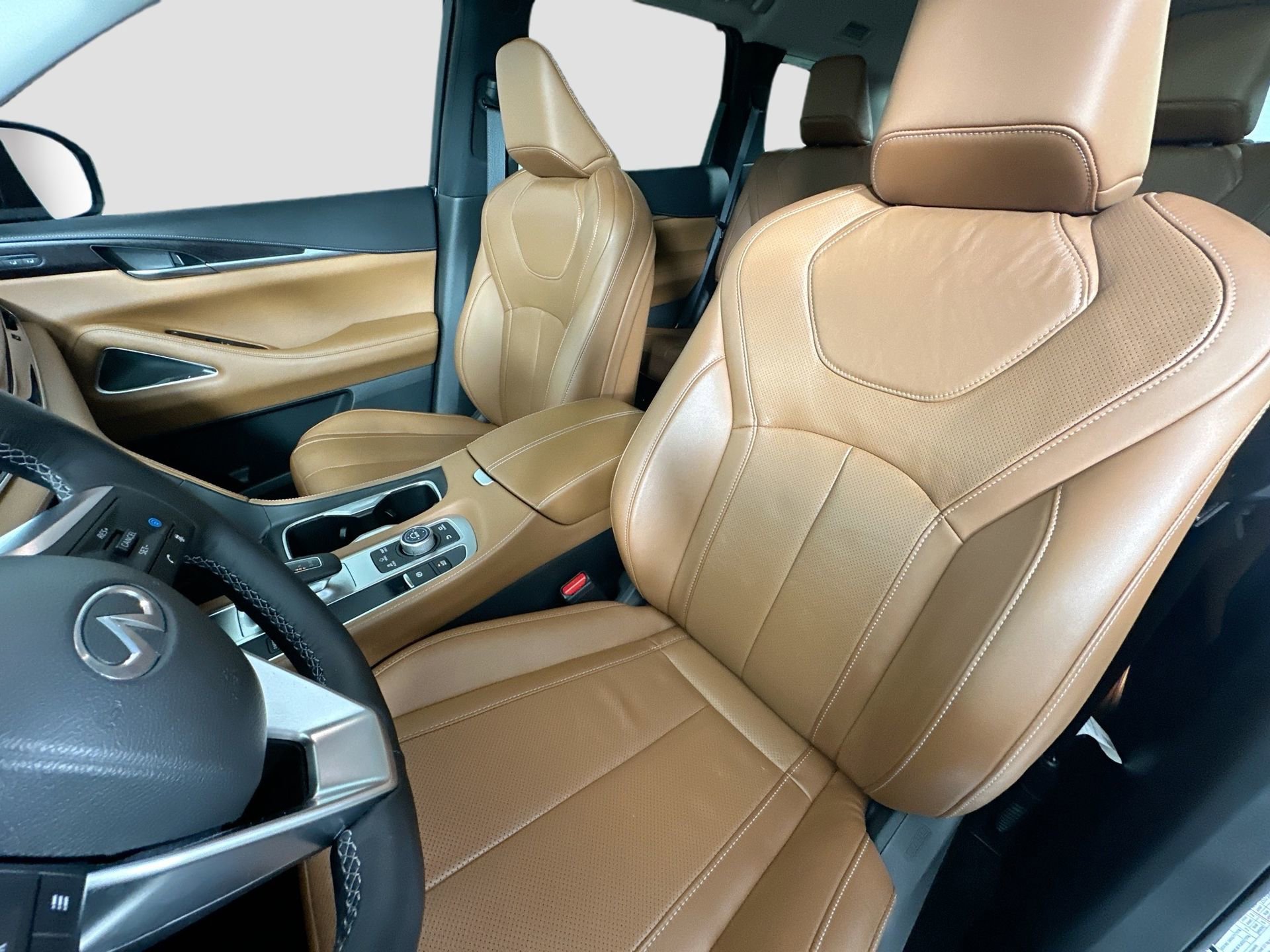 Used 2024 INFINITI QX60 Sensory w/ Vision Package image 22