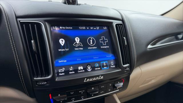 Used 2018 Maserati Levante GranLusso AWD/4WD image 31