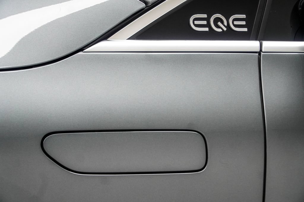Used 2023 Mercedes-Benz EQE 350+ 4MATIC SUV image 7