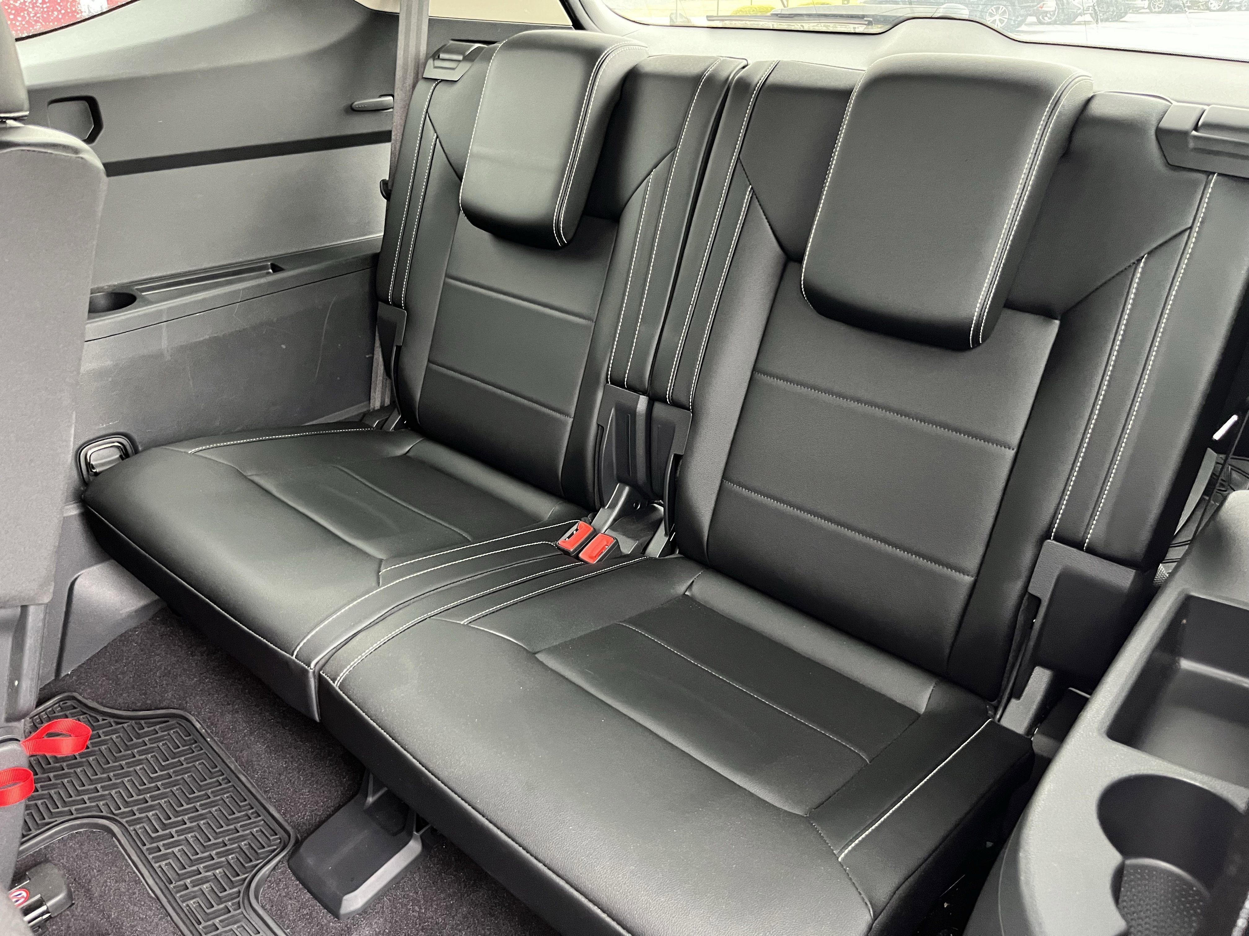 Used 2021 Volkswagen Atlas SE image 17