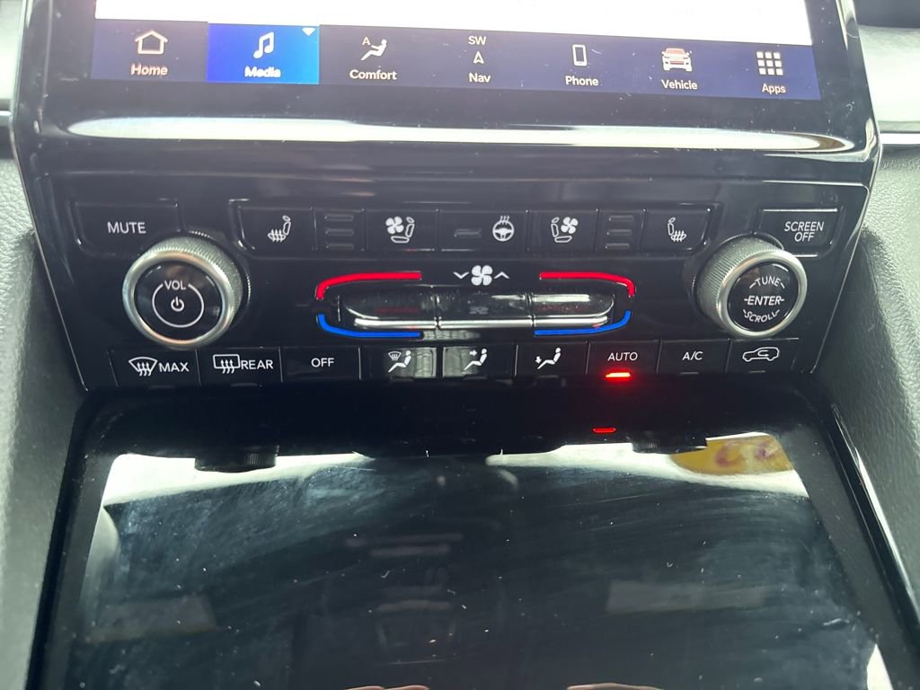 Used 2022 Jeep Grand Cherokee L Overland w/ Luxury Tech Group IV image 22