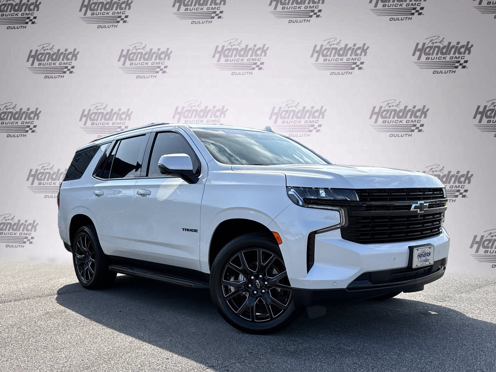 Used 2024 Chevrolet Tahoe RST w/ Luxury Package AWD/4WD image 2