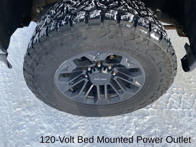 Used 2020 Chevrolet Silverado 2500 LTZ w/ LTZ Premium Package image 47