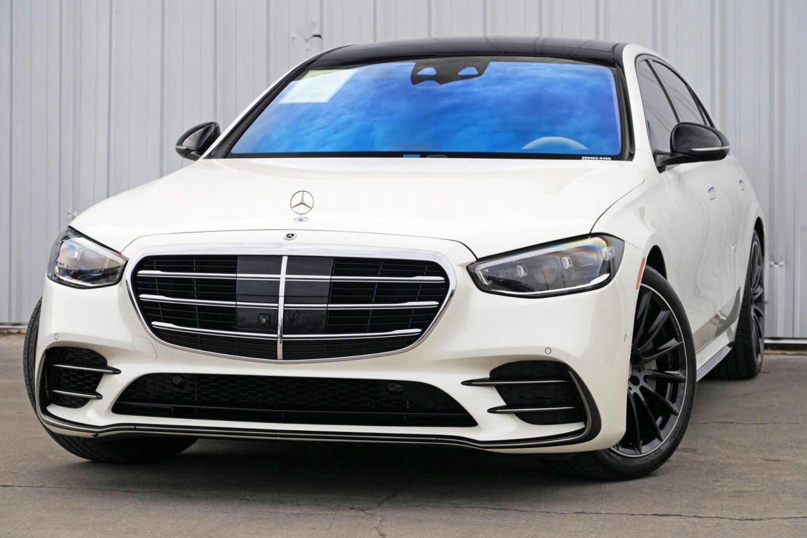 Used 2023 Mercedes-Benz S 580 4MATIC Sedan image 3