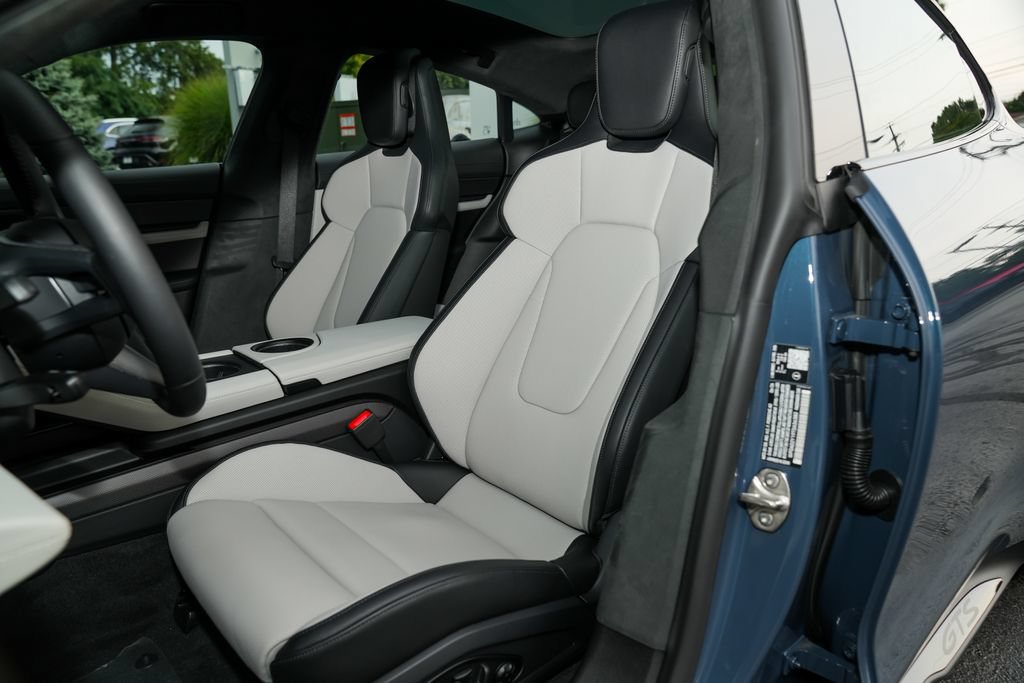 New 2026 Porsche Taycan GTS AWD/4WD image 5
