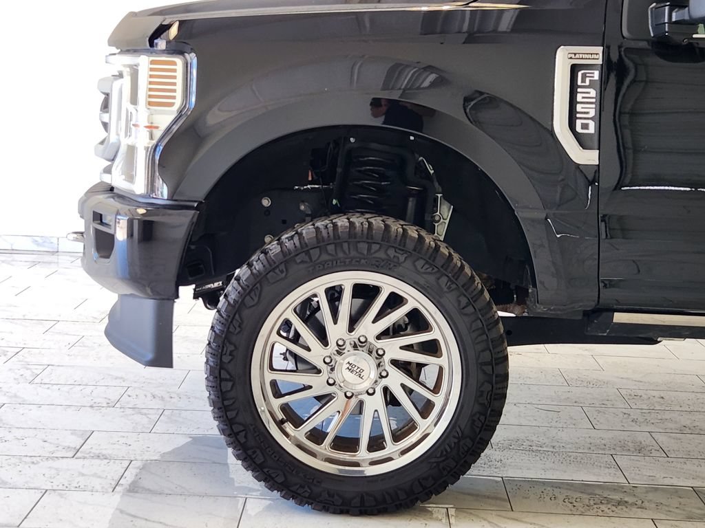 Used 2022 Ford F250 Platinum w/ FX4 Off-Road Package AWD/4WD image 8