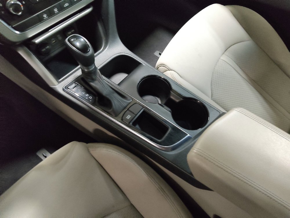 Used 2016 Hyundai Sonata SE FWD image 26