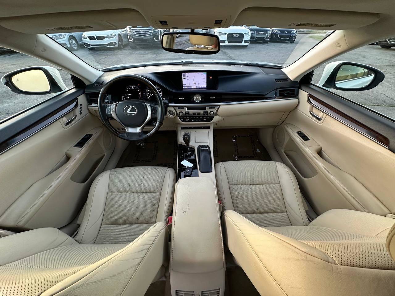 Used 2013 Lexus ES 350 w/ Luxury Pkg FWD image 37