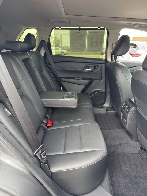 Certified 2024 Nissan Rogue SV w/ SV Premium Package image 16