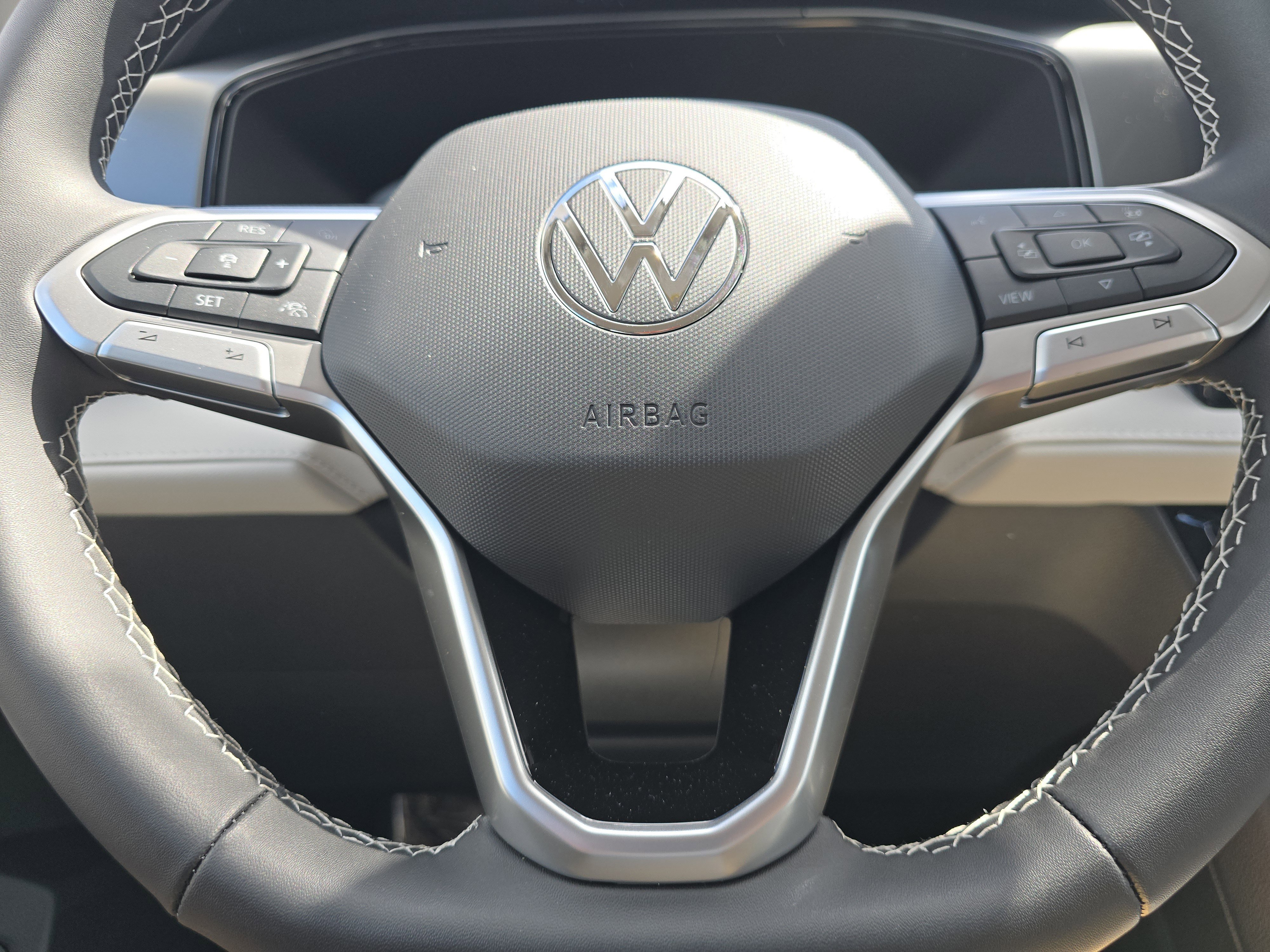 New 2025 Volkswagen Taos S image 17