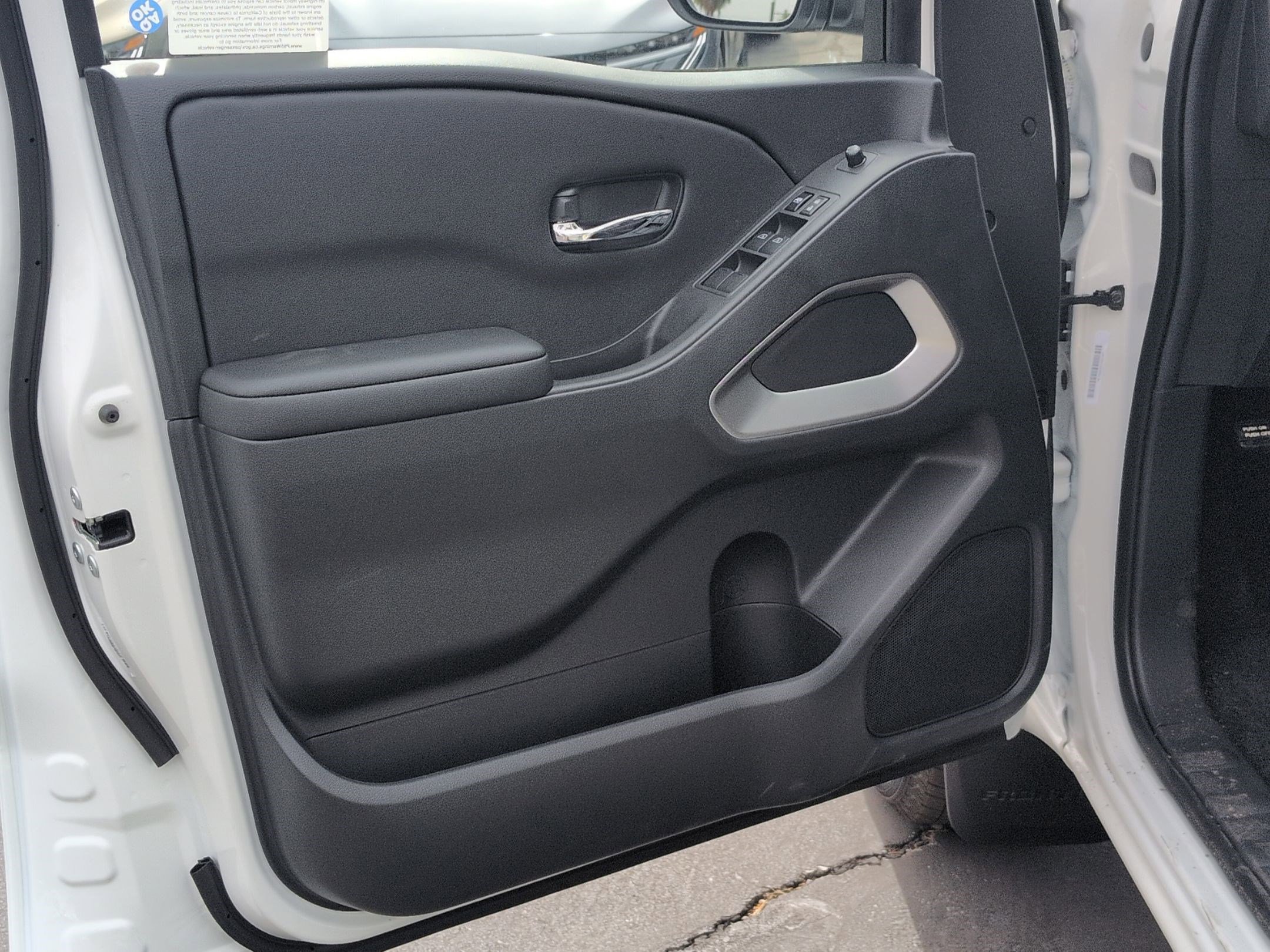 New 2026 Nissan Frontier SV w/ Tow Package image 13